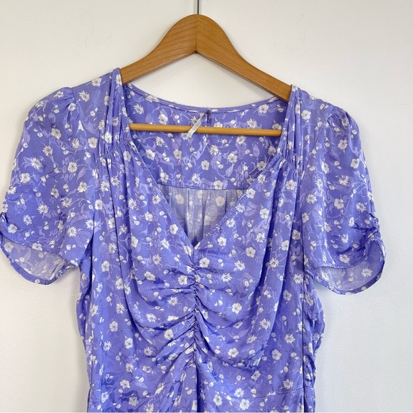 ❌SOLD❌ Free People Lavender Bond Street  Floral Satin Mini Dress short sleeve - Picture 5 of 16